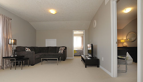 Picture of Guest-Room with adjacent Living Area